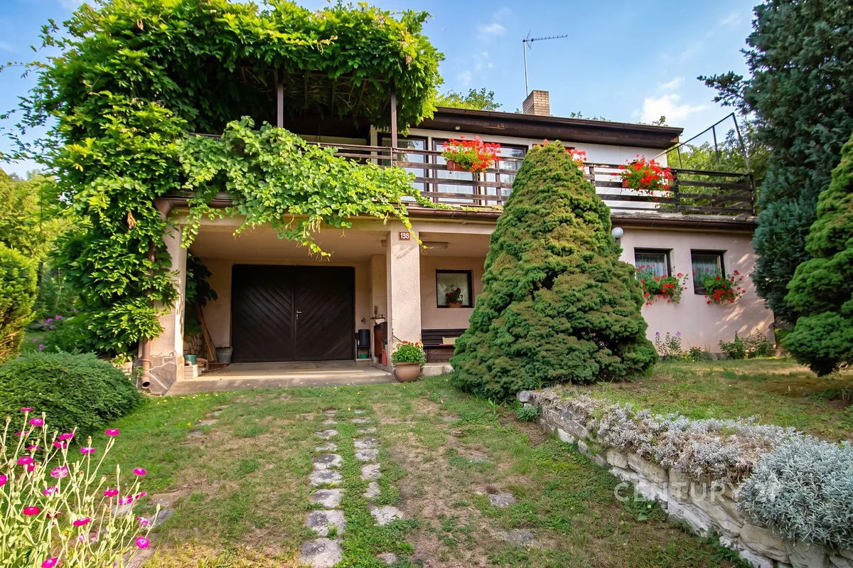 Prodej rodinného domu 90 m², pozemek 768 m²